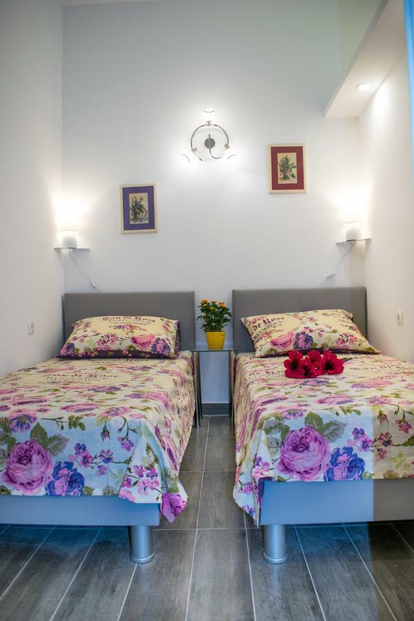 Apartment D&T สปลิท ภายนอก รูปภาพ