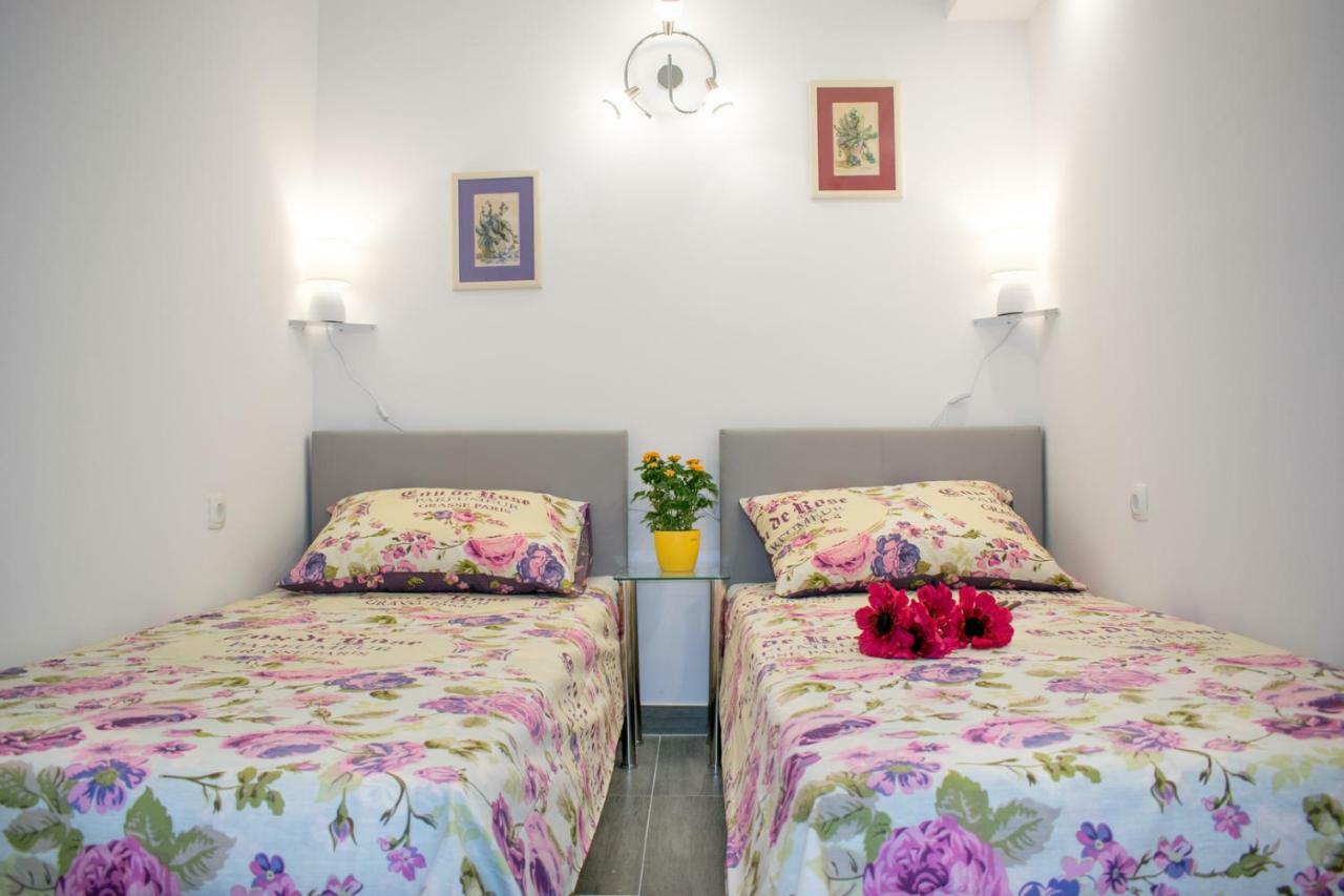 Apartment D&T สปลิท ภายนอก รูปภาพ